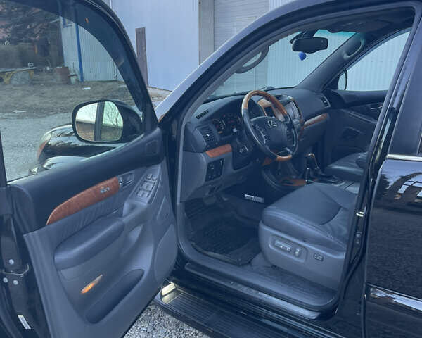 Черный Лексус ГХ, объемом двигателя 4.66 л и пробегом 237 тыс. км за 16200 $, фото 14 на Automoto.ua