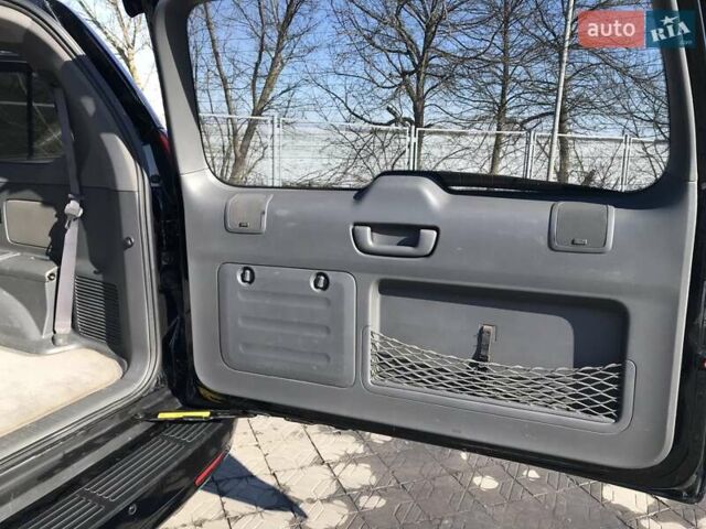 Черный Лексус ГХ, объемом двигателя 4.7 л и пробегом 210 тыс. км за 13999 $, фото 21 на Automoto.ua
