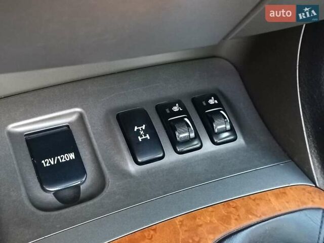 Чорний Лексус ГХ, об'ємом двигуна 4.7 л та пробігом 250 тис. км за 15440 $, фото 32 на Automoto.ua