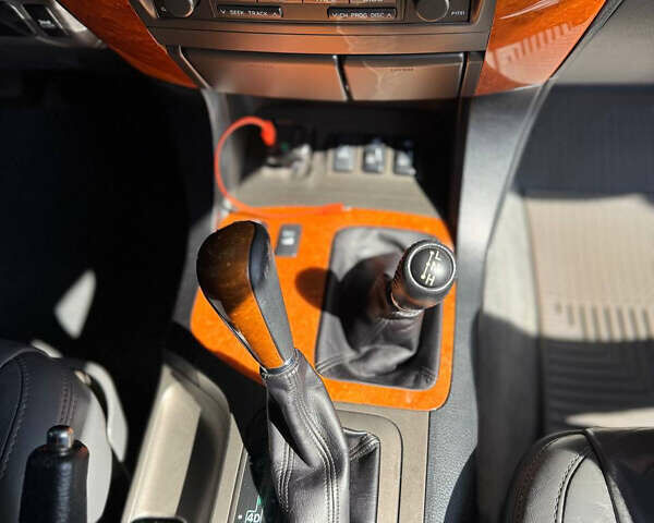 Черный Лексус ГХ, объемом двигателя 4.66 л и пробегом 245 тыс. км за 14200 $, фото 13 на Automoto.ua