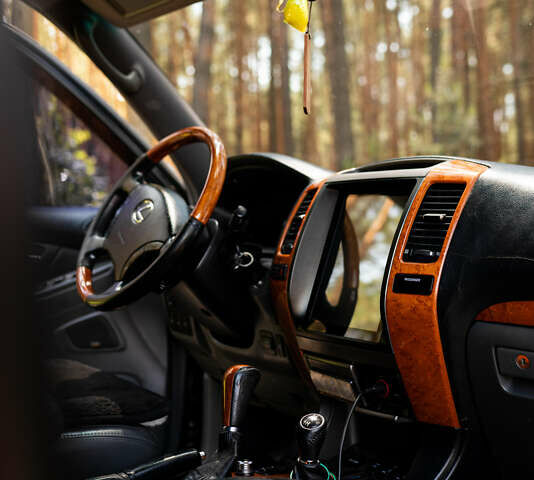 Черный Лексус ГХ, объемом двигателя 4.7 л и пробегом 312 тыс. км за 16400 $, фото 18 на Automoto.ua