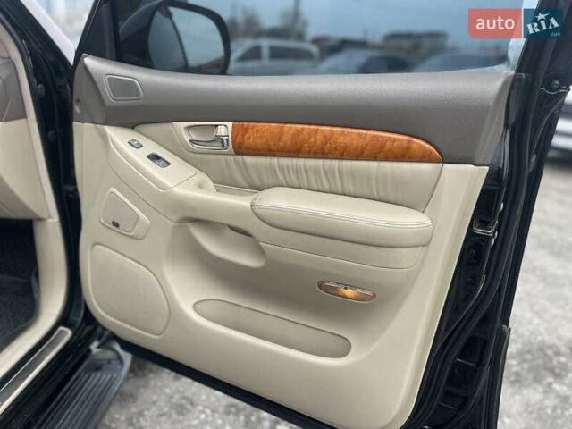 Черный Лексус ГХ, объемом двигателя 4.7 л и пробегом 260 тыс. км за 14300 $, фото 13 на Automoto.ua