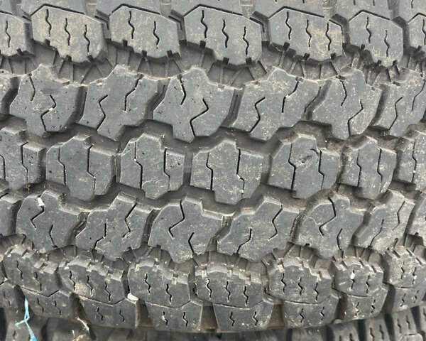 Черный Лексус ГХ, объемом двигателя 4.7 л и пробегом 260 тыс. км за 14300 $, фото 23 на Automoto.ua