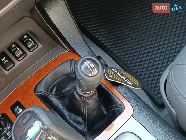 Чорний Лексус ГХ, об'ємом двигуна 4.7 л та пробігом 250 тис. км за 15440 $, фото 33 на Automoto.ua