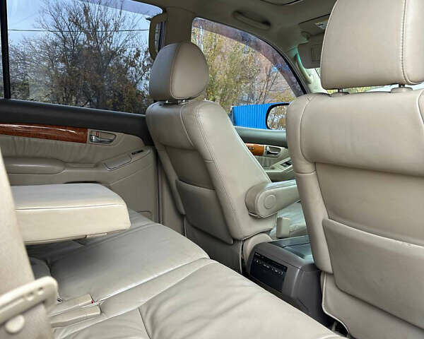 Чорний Лексус ГХ, об'ємом двигуна 4.66 л та пробігом 205 тис. км за 15900 $, фото 7 на Automoto.ua