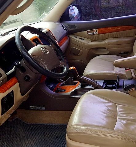 Черный Лексус ГХ, объемом двигателя 4.7 л и пробегом 96 тыс. км за 15700 $, фото 8 на Automoto.ua
