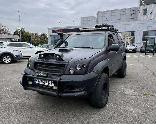 Черный Лексус ГХ, объемом двигателя 2.98 л и пробегом 220 тыс. км за 18500 $, фото 1 на Automoto.ua