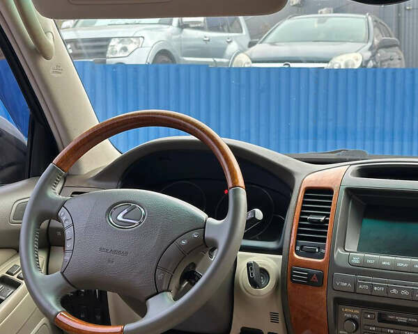 Чорний Лексус ГХ, об'ємом двигуна 4.66 л та пробігом 205 тис. км за 15900 $, фото 6 на Automoto.ua