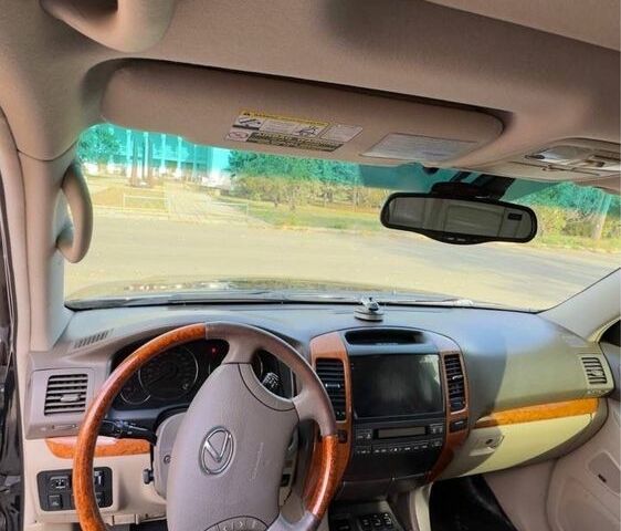 Черный Лексус ГХ, объемом двигателя 4.7 л и пробегом 169 тыс. км за 19000 $, фото 10 на Automoto.ua