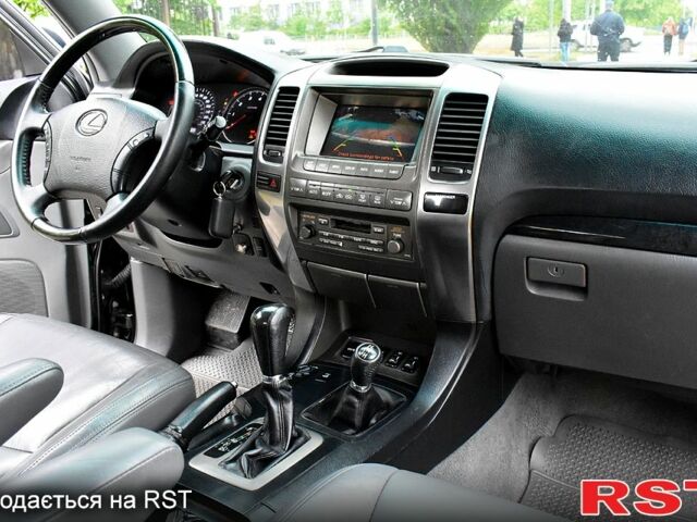 Черный Лексус ГХ, объемом двигателя 4.7 л и пробегом 323 тыс. км за 13400 $, фото 4 на Automoto.ua