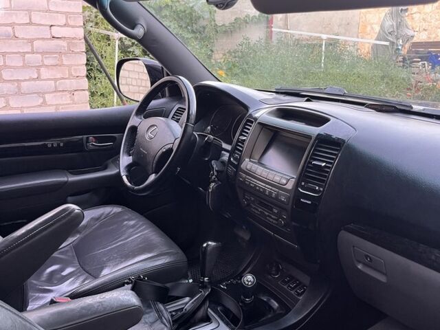 Черный Лексус ГХ, объемом двигателя 4.7 л и пробегом 224 тыс. км за 17000 $, фото 5 на Automoto.ua