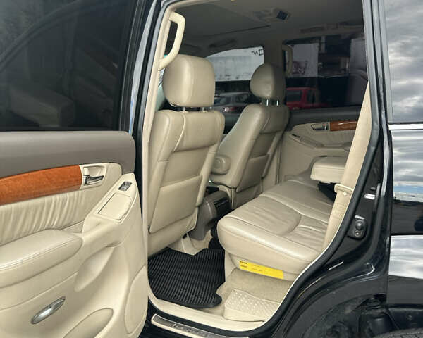 Черный Лексус ГХ, объемом двигателя 4.66 л и пробегом 245 тыс. км за 17100 $, фото 12 на Automoto.ua