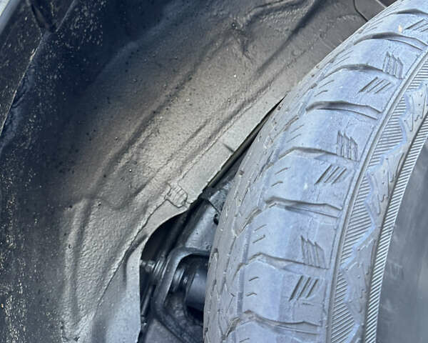 Черный Лексус ГХ, объемом двигателя 4.7 л и пробегом 300 тыс. км за 13999 $, фото 7 на Automoto.ua