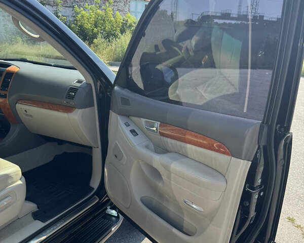 Черный Лексус ГХ, объемом двигателя 4.66 л и пробегом 215 тыс. км за 19600 $, фото 21 на Automoto.ua