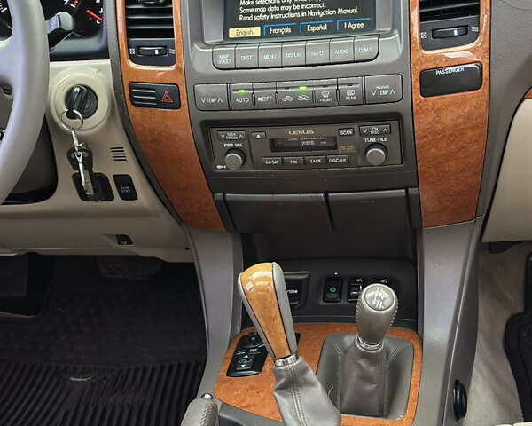 Чорний Лексус ГХ, об'ємом двигуна 4.66 л та пробігом 217 тис. км за 14700 $, фото 26 на Automoto.ua