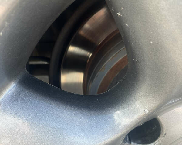 Черный Лексус ГХ, объемом двигателя 4.7 л и пробегом 318 тыс. км за 15950 $, фото 15 на Automoto.ua