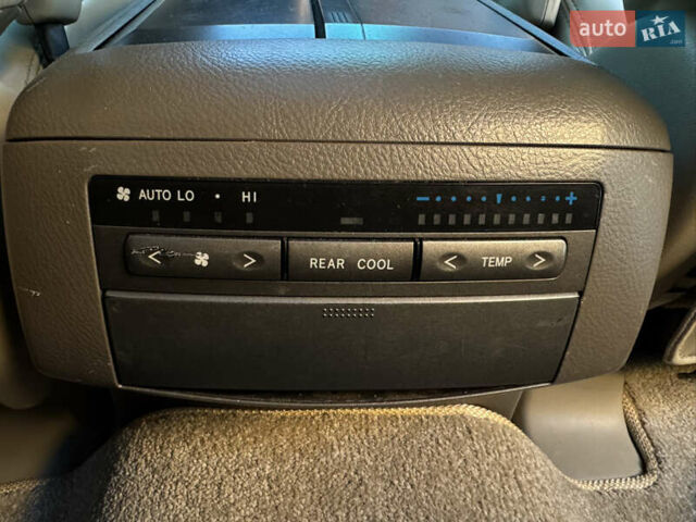 Черный Лексус ГХ, объемом двигателя 4.66 л и пробегом 328 тыс. км за 13650 $, фото 12 на Automoto.ua