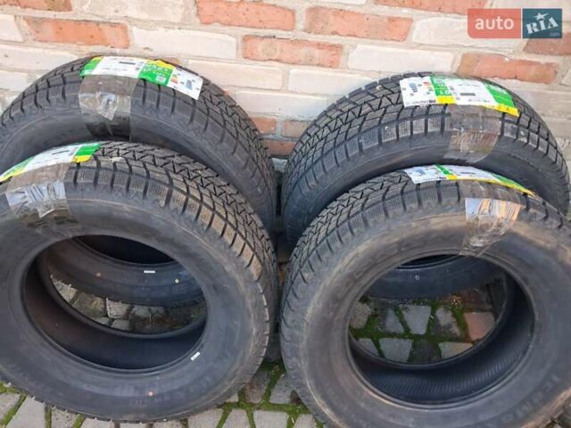 Черный Лексус ГХ, объемом двигателя 4.7 л и пробегом 318 тыс. км за 17500 $, фото 10 на Automoto.ua