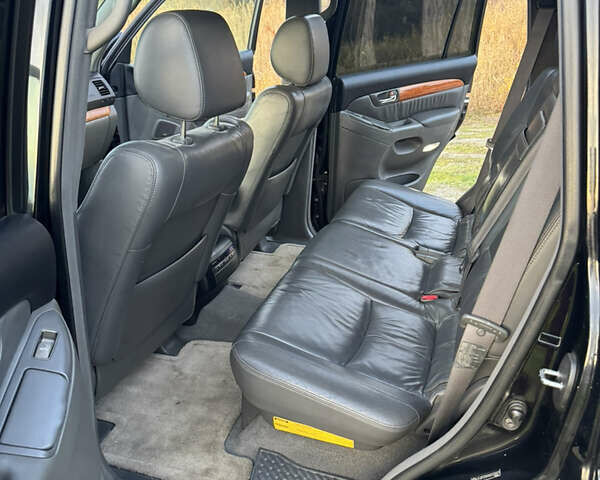 Чорний Лексус ГХ, об'ємом двигуна 4.66 л та пробігом 260 тис. км за 14700 $, фото 11 на Automoto.ua