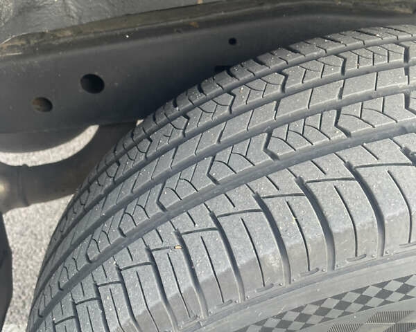 Чорний Лексус ГХ, об'ємом двигуна 4.7 л та пробігом 317 тис. км за 16800 $, фото 14 на Automoto.ua