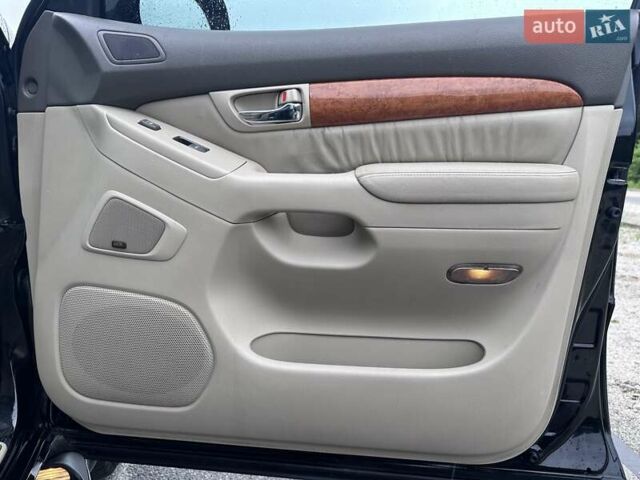 Черный Лексус ГХ, объемом двигателя 4.7 л и пробегом 162 тыс. км за 13700 $, фото 22 на Automoto.ua
