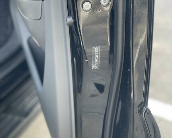 Черный Лексус ГХ, объемом двигателя 4.7 л и пробегом 318 тыс. км за 15950 $, фото 24 на Automoto.ua