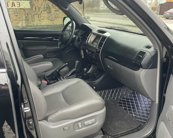 Черный Лексус ГХ, объемом двигателя 4.7 л и пробегом 318 тыс. км за 15950 $, фото 9 на Automoto.ua