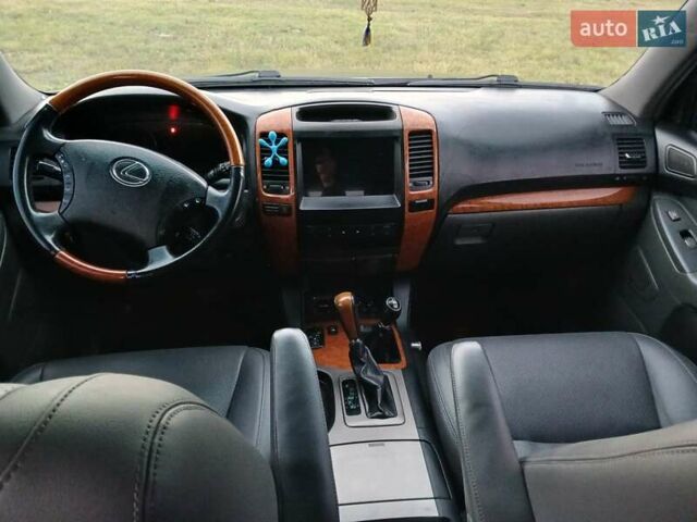 Черный Лексус ГХ, объемом двигателя 4.66 л и пробегом 253 тыс. км за 15300 $, фото 4 на Automoto.ua