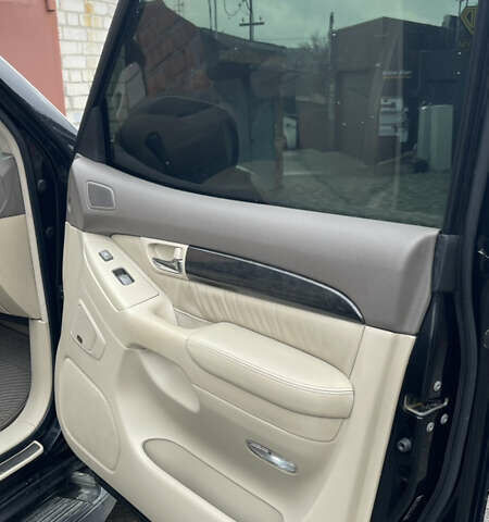 Черный Лексус ГХ, объемом двигателя 4.66 л и пробегом 234 тыс. км за 14000 $, фото 9 на Automoto.ua