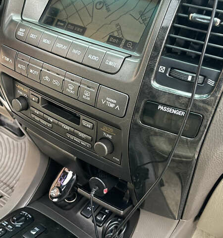 Черный Лексус ГХ, объемом двигателя 4.66 л и пробегом 234 тыс. км за 14000 $, фото 12 на Automoto.ua