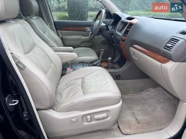 Черный Лексус ГХ, объемом двигателя 4.7 л и пробегом 162 тыс. км за 13700 $, фото 21 на Automoto.ua
