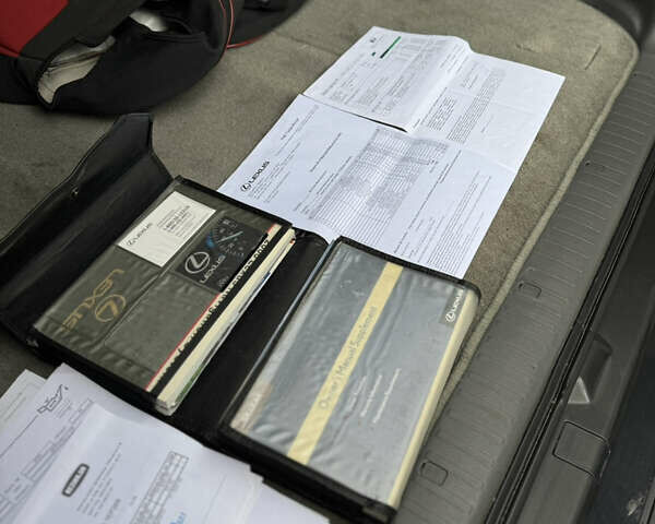 Черный Лексус ГХ, объемом двигателя 4.66 л и пробегом 323 тыс. км за 15000 $, фото 31 на Automoto.ua