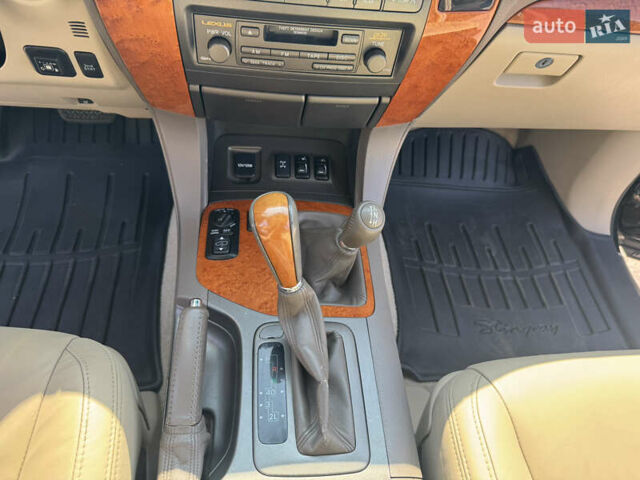 Черный Лексус ГХ, объемом двигателя 4.66 л и пробегом 215 тыс. км за 19600 $, фото 36 на Automoto.ua