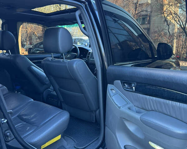 Черный Лексус ГХ, объемом двигателя 4.7 л и пробегом 300 тыс. км за 13999 $, фото 13 на Automoto.ua