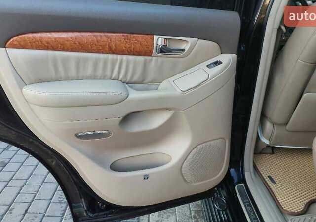 Чорний Лексус ГХ, об'ємом двигуна 4.7 л та пробігом 255 тис. км за 13200 $, фото 6 на Automoto.ua