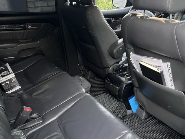 Черный Лексус ГХ, объемом двигателя 4.7 л и пробегом 224 тыс. км за 17000 $, фото 6 на Automoto.ua