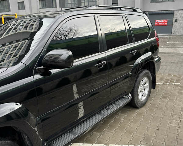 Черный Лексус ГХ, объемом двигателя 4.66 л и пробегом 323 тыс. км за 15000 $, фото 4 на Automoto.ua