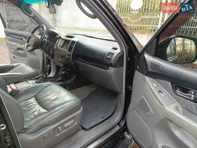 Чорний Лексус ГХ, об'ємом двигуна 4.7 л та пробігом 270 тис. км за 13500 $, фото 12 на Automoto.ua