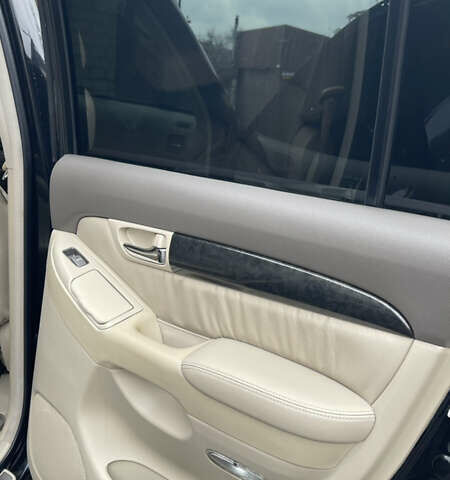 Черный Лексус ГХ, объемом двигателя 4.66 л и пробегом 234 тыс. км за 14000 $, фото 11 на Automoto.ua