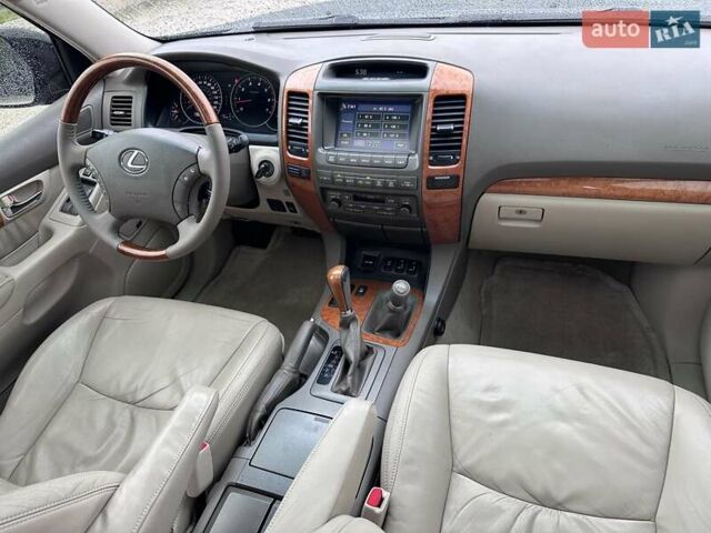 Черный Лексус ГХ, объемом двигателя 4.7 л и пробегом 162 тыс. км за 13700 $, фото 29 на Automoto.ua