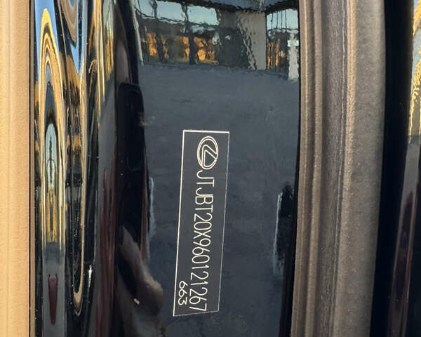 Черный Лексус ГХ, объемом двигателя 4.66 л и пробегом 328 тыс. км за 13650 $, фото 14 на Automoto.ua