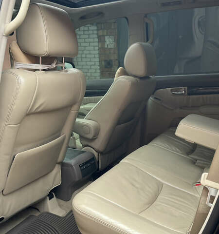 Черный Лексус ГХ, объемом двигателя 4.66 л и пробегом 234 тыс. км за 14000 $, фото 16 на Automoto.ua