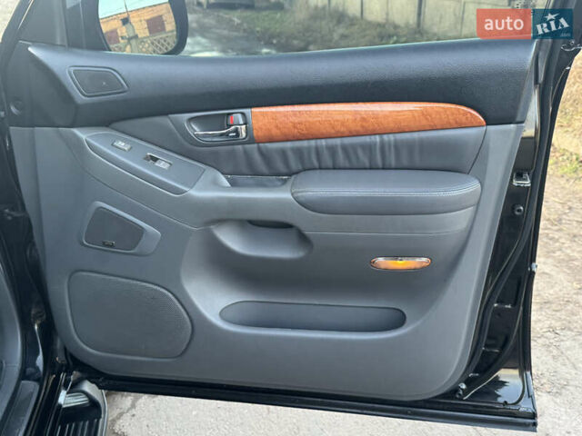 Чорний Лексус ГХ, об'ємом двигуна 4.66 л та пробігом 322 тис. км за 15200 $, фото 15 на Automoto.ua