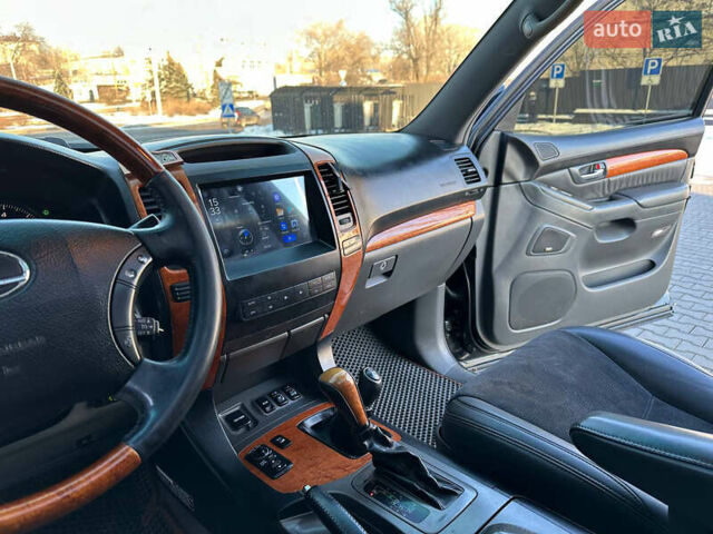 Черный Лексус ГХ, объемом двигателя 4.7 л и пробегом 295 тыс. км за 12800 $, фото 14 на Automoto.ua