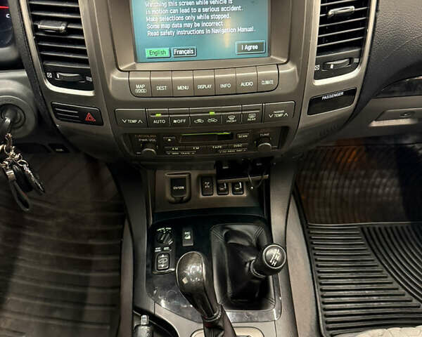 Черный Лексус ГХ, объемом двигателя 4.7 л и пробегом 173 тыс. км за 24165 $, фото 19 на Automoto.ua
