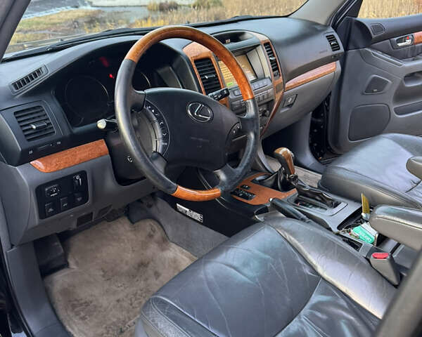 Чорний Лексус ГХ, об'ємом двигуна 4.66 л та пробігом 260 тис. км за 14700 $, фото 13 на Automoto.ua