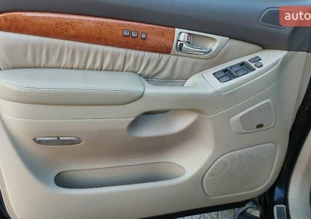 Чорний Лексус ГХ, об'ємом двигуна 4.7 л та пробігом 255 тис. км за 13200 $, фото 10 на Automoto.ua