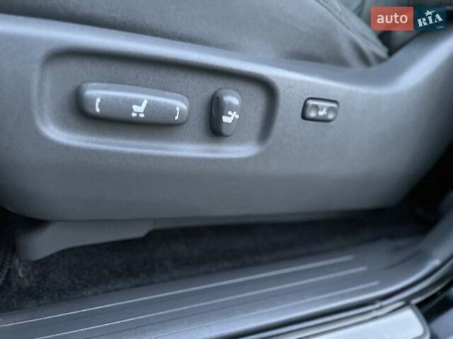 Лексус ГХ 2007 у Хмельницькому на Automoto.ua Чорний Лексус ГХ, об'ємом двигуна 4.7 л та пробігом 230 тис. км за 17900 $, фото 67 на Automoto.ua