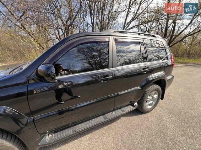 Черный Лексус ГХ, объемом двигателя 4.66 л и пробегом 220 тыс. км за 17500 $, фото 17 на Automoto.ua