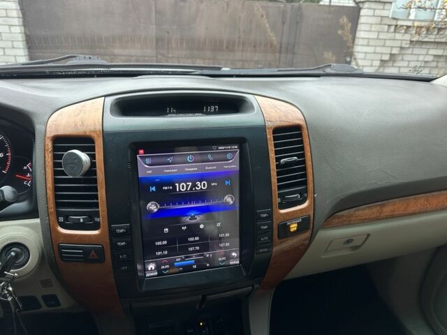 Черный Лексус ГХ, объемом двигателя 4.7 л и пробегом 289 тыс. км за 17500 $, фото 7 на Automoto.ua